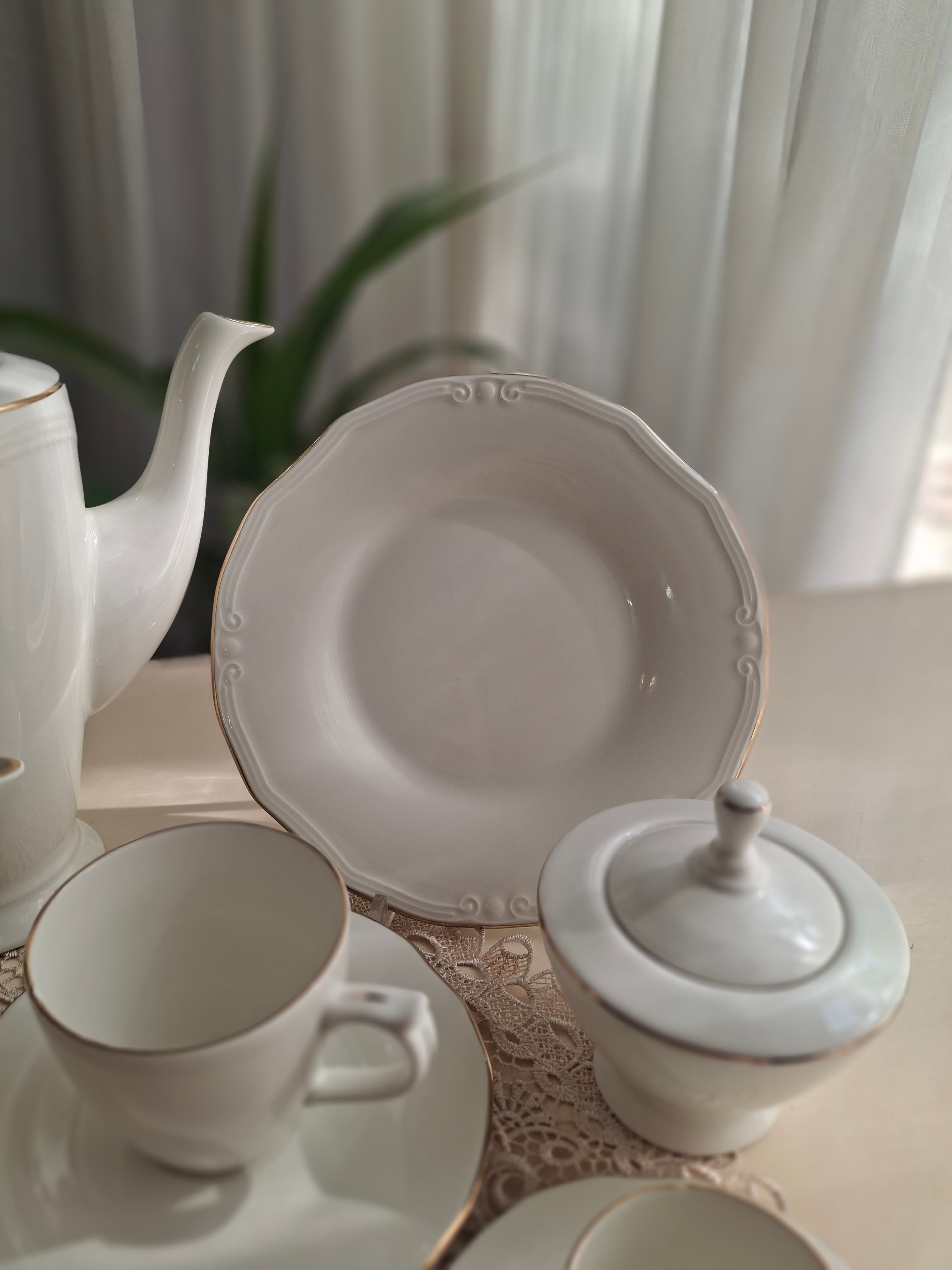 پیش دستی میوه خوری چینی لب طلا